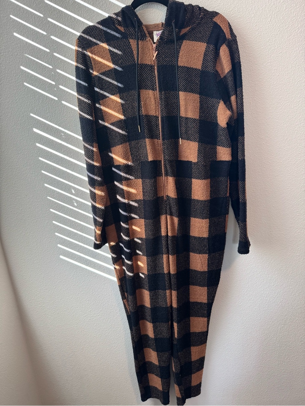 YITTY Black and Brown Plaid Zip-Up Hooded Sweater
